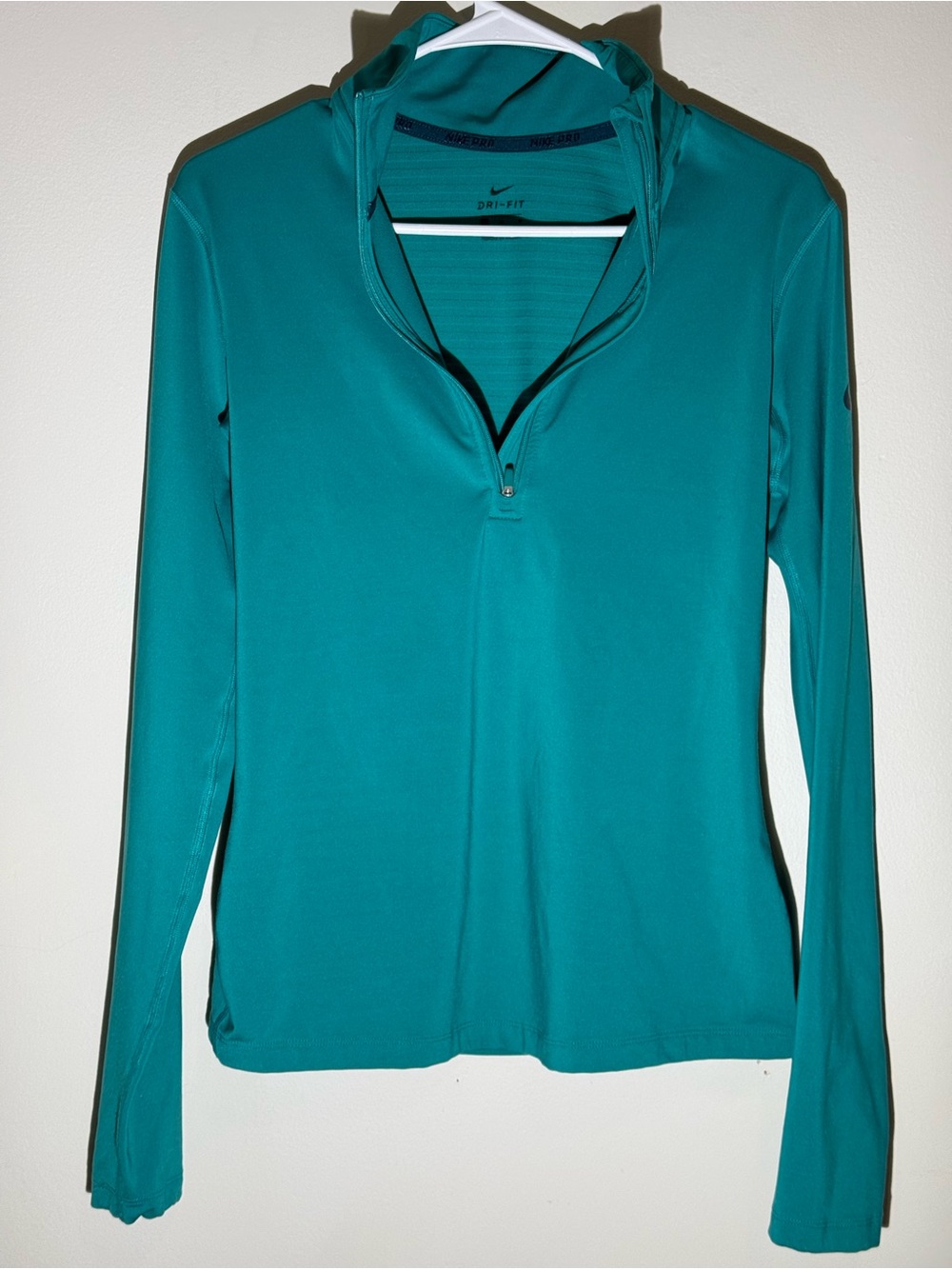Nike Women's Teal Long-Sleeve Athletic Top | M